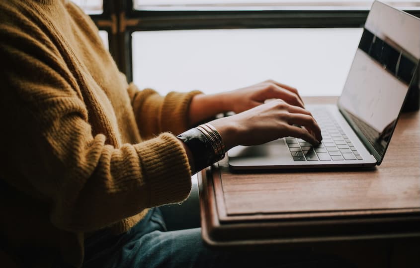 Cómo eliminar el virus Webhelper